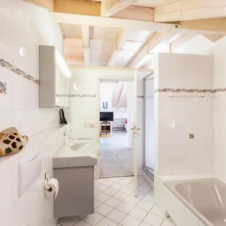 Gaestehaus Anita بيت ضيافة